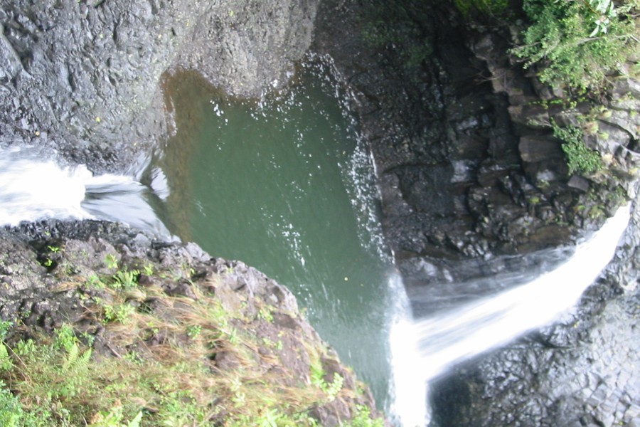 ../image/infinity pool along pipiwai trail.jpg